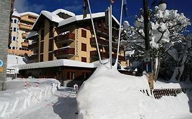 Hotel Alpina