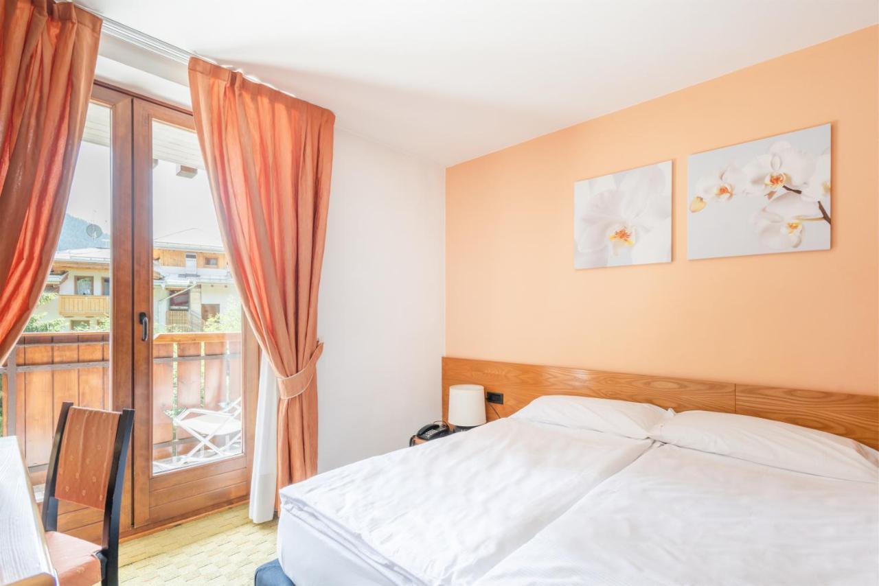 Hotel Alpina Madonna Esterno foto