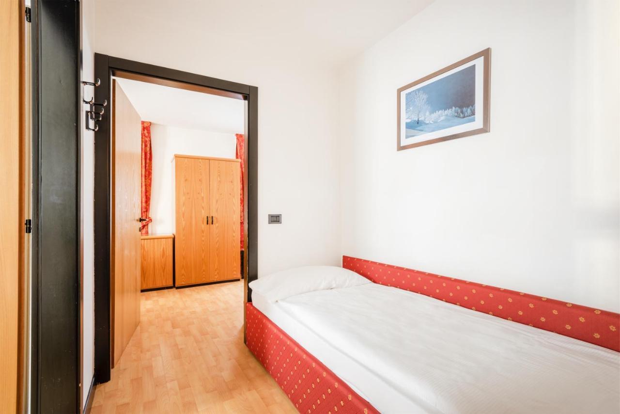 Hotel Alpina Madonna Esterno foto